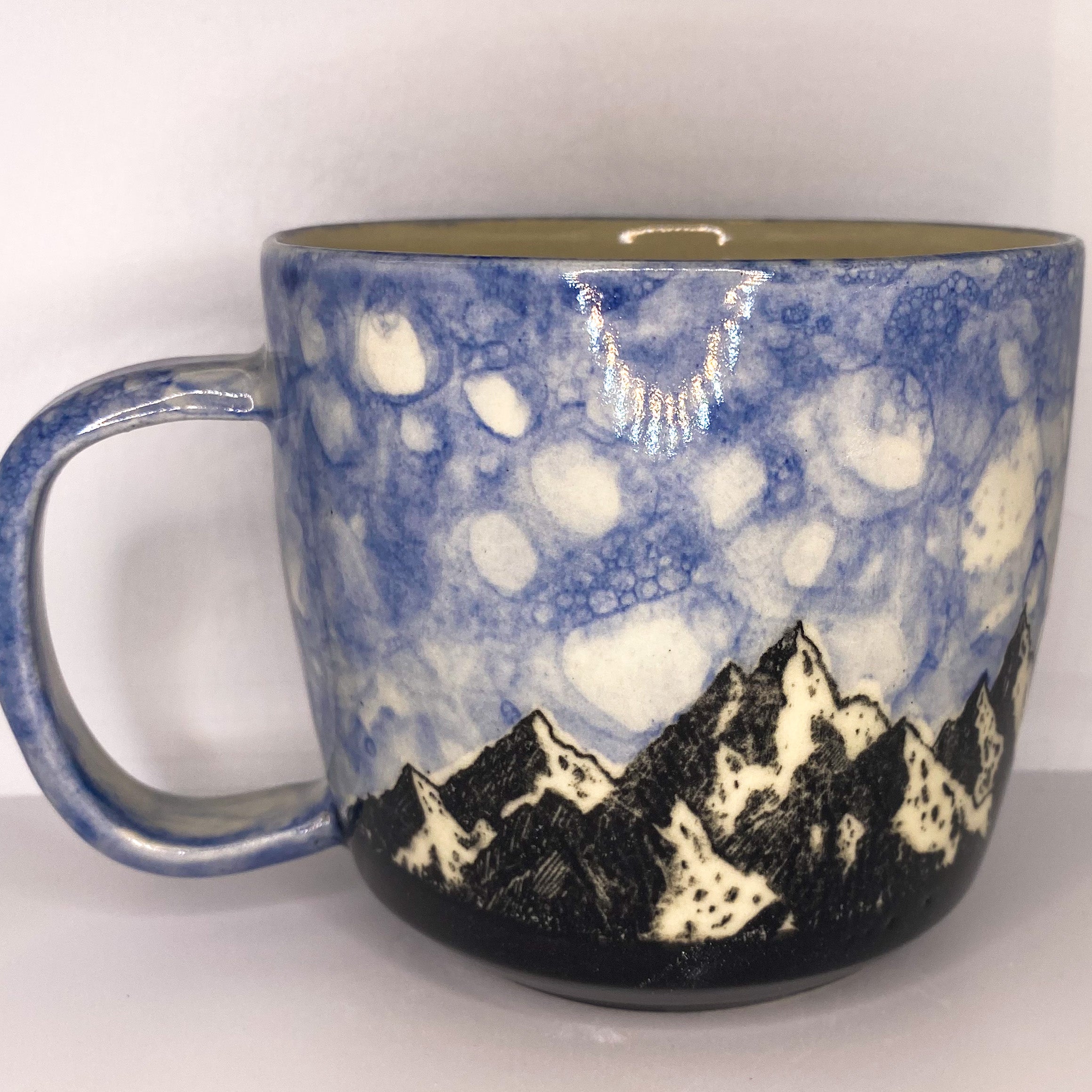 Bubble Mountain Mug